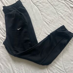 Nike sweat pants women’s (small)
